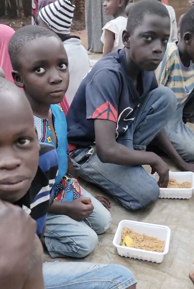 Iftar Meals Distributed to Families in Sudan During Ramadan