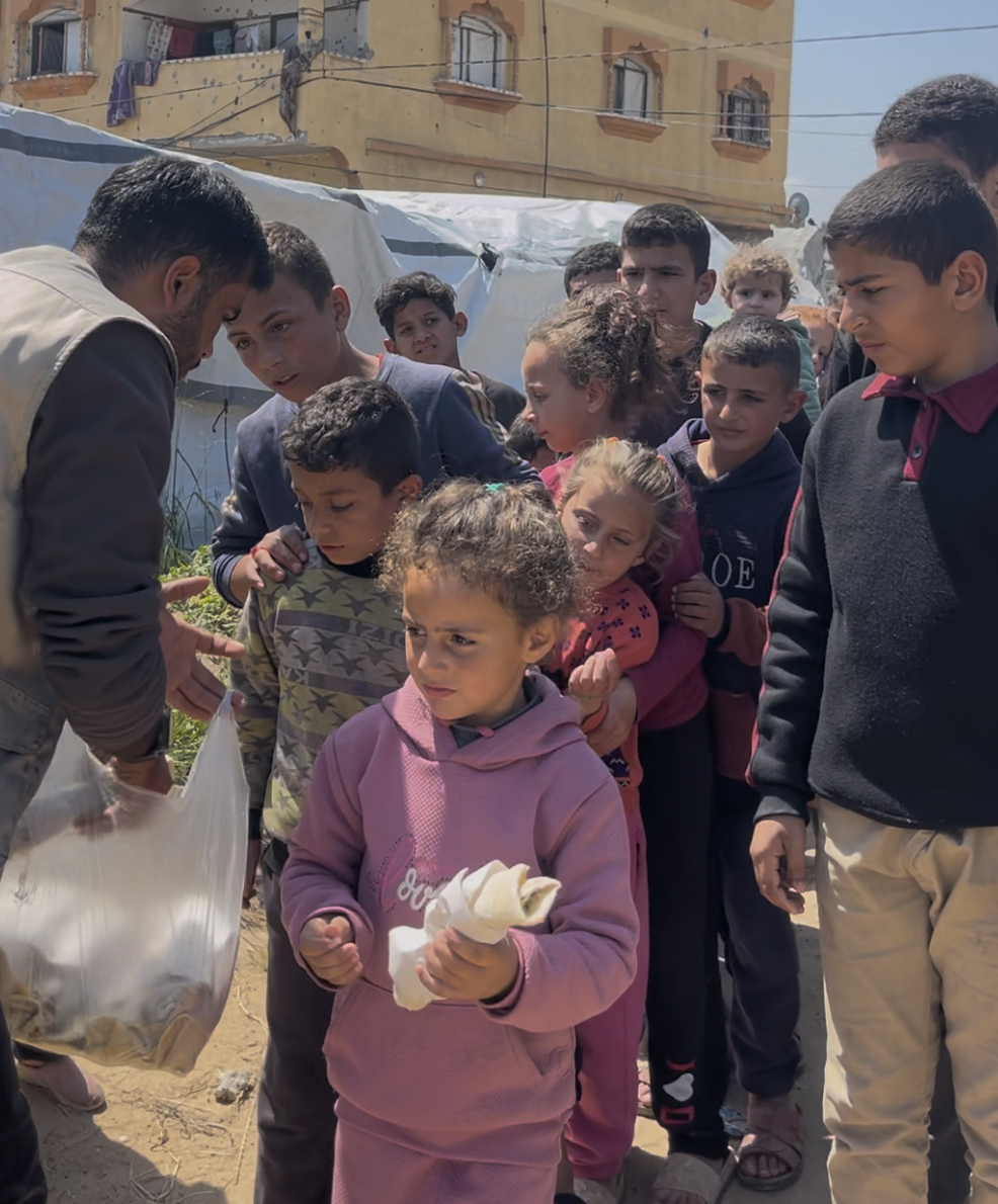 Food Deliveries Bring Comfort to Families in Gaza